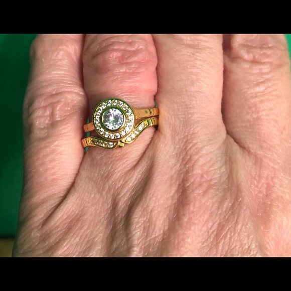 Ring - Picture 3 of 3